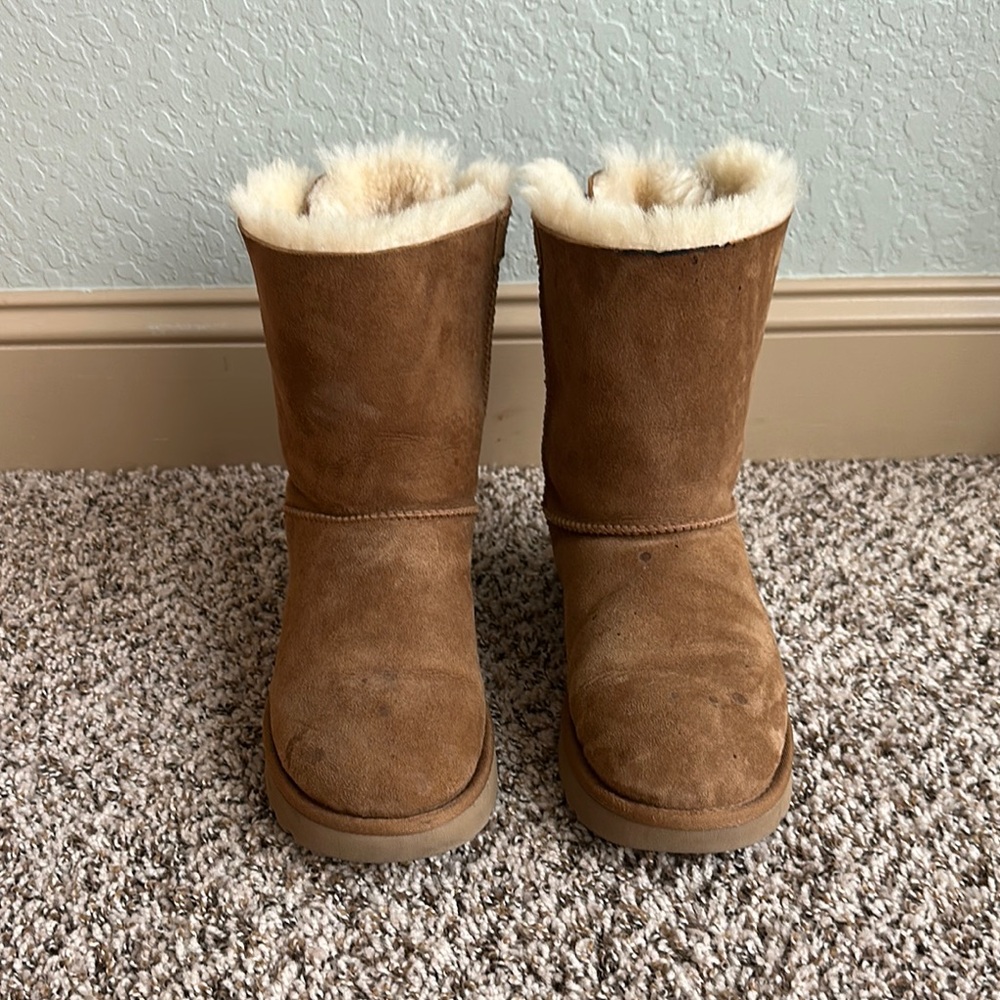 Ugg brown Suede Boots with Cream Fur Lining